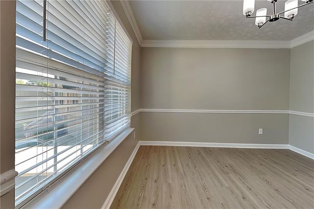 3975 Crestwater Lane, Snellville, GA 30039