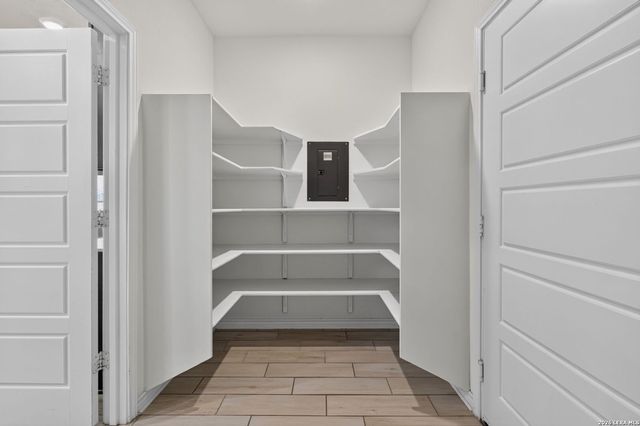3536 Under Par, San Antonio, TX 78245