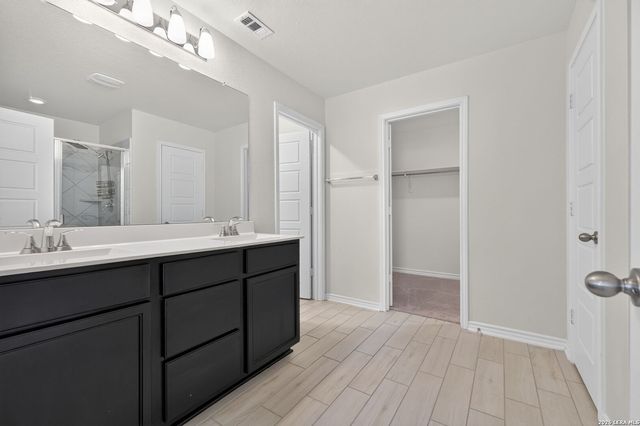 3536 Under Par, San Antonio, TX 78245