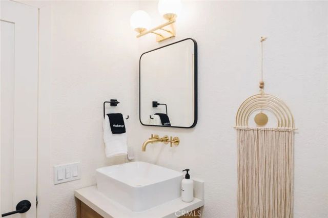 4883 Avenida La Candela, Joshua Tree, CA 92252