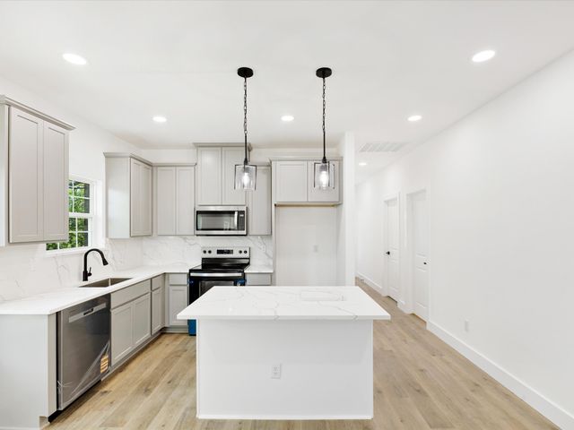 5501 Fm 879, Garrett, TX 75119