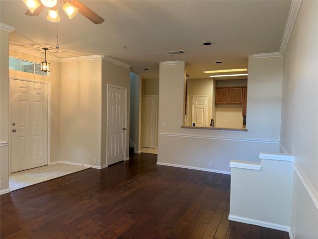 156 Leonard Street, Lewisville, TX 75057