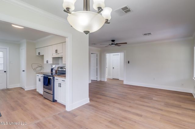 1018 27th Street, Gulfport, MS 39501