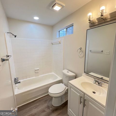 9028 Raven Drive, Jonesboro, GA 30238