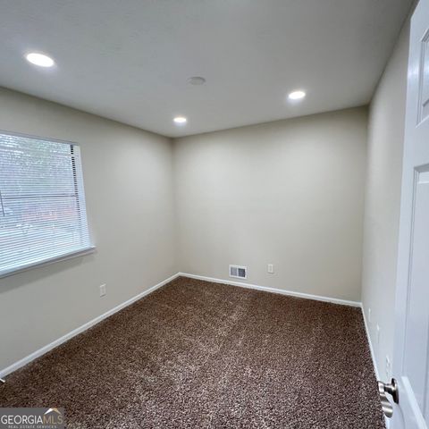 9028 Raven Drive, Jonesboro, GA 30238