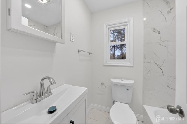 33 Cornell Street, Avenel, NJ 07001