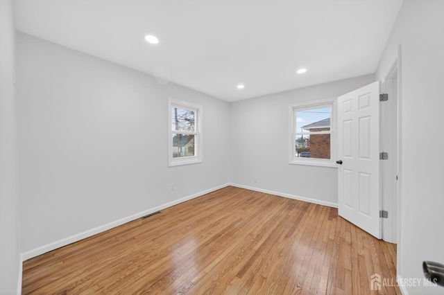 33 Cornell Street, Avenel, NJ 07001