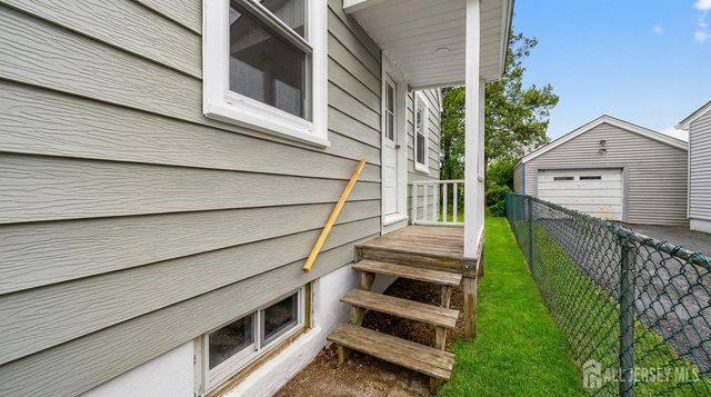 33 Cornell Street, Avenel, NJ 07001