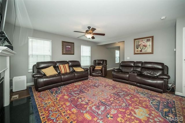 1338 Orchard Lakes Circle, Belleville, IL 62220