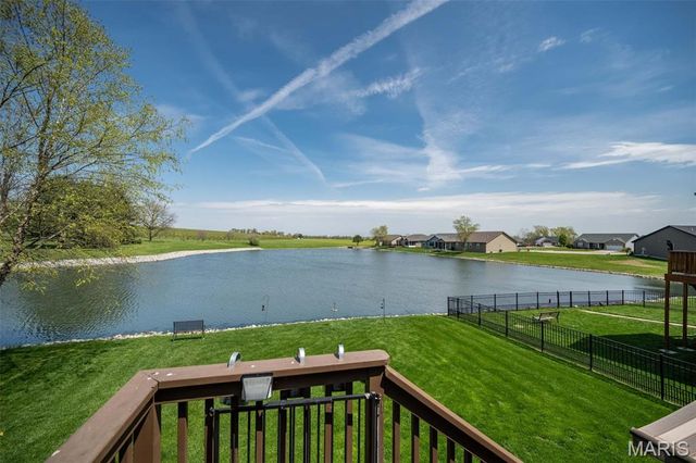 1338 Orchard Lakes Circle, Belleville, IL 62220