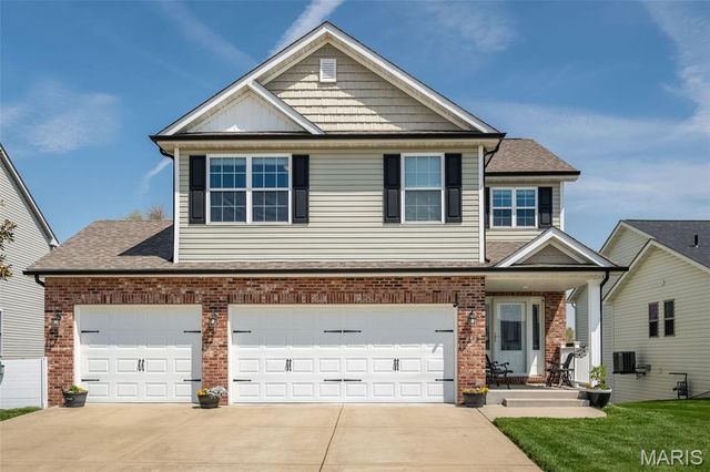 1338 Orchard Lakes Circle, Belleville, IL 62220