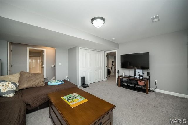 1338 Orchard Lakes Circle, Belleville, IL 62220