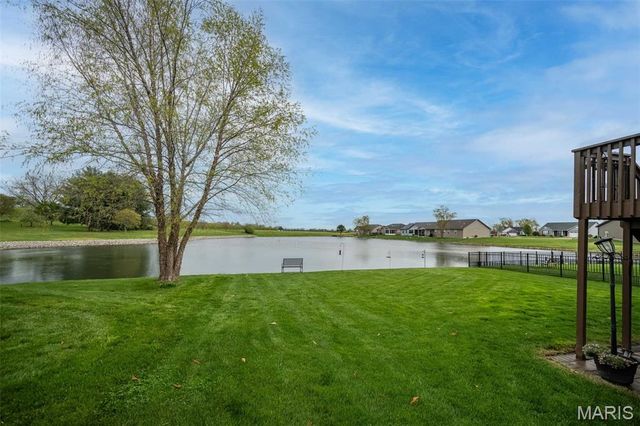 1338 Orchard Lakes Circle, Belleville, IL 62220