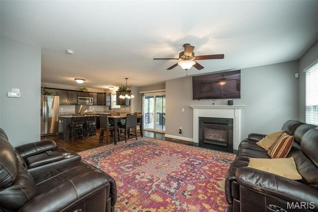 1338 Orchard Lakes Circle, Belleville, IL 62220