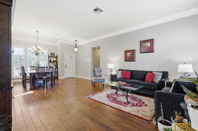 9005 Brimstone LN, Austin, TX 78717