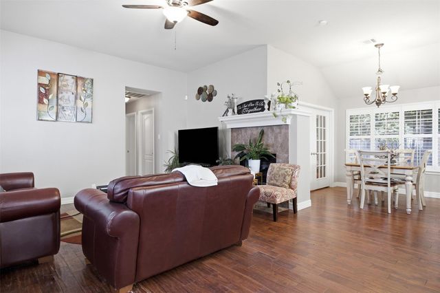 9005 Brimstone LN, Austin, TX 78717