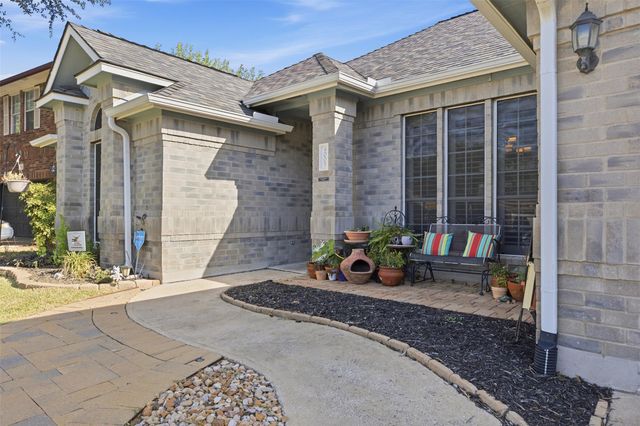 9005 Brimstone LN, Austin, TX 78717