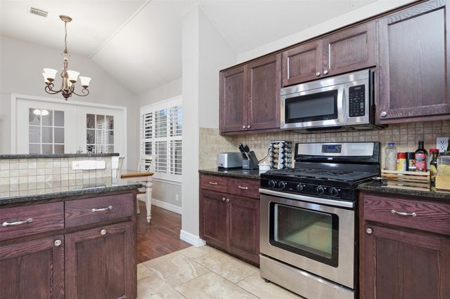 9005 Brimstone LN, Austin, TX 78717