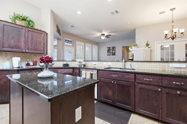 9005 Brimstone LN, Austin, TX 78717