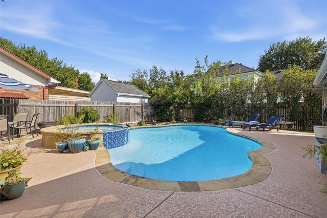 9005 Brimstone LN, Austin, TX 78717