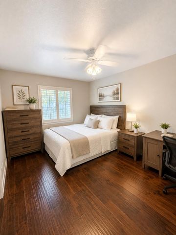 9005 Brimstone LN, Austin, TX 78717