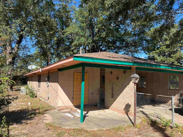 3320 S Main St, Pine Bluff, AR 71601