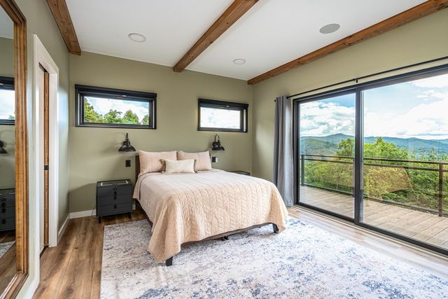 629 Peaks Drive, Hayesville, NC 28904