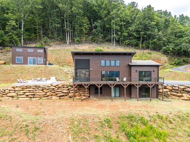 629 Peaks Drive, Hayesville, NC 28904