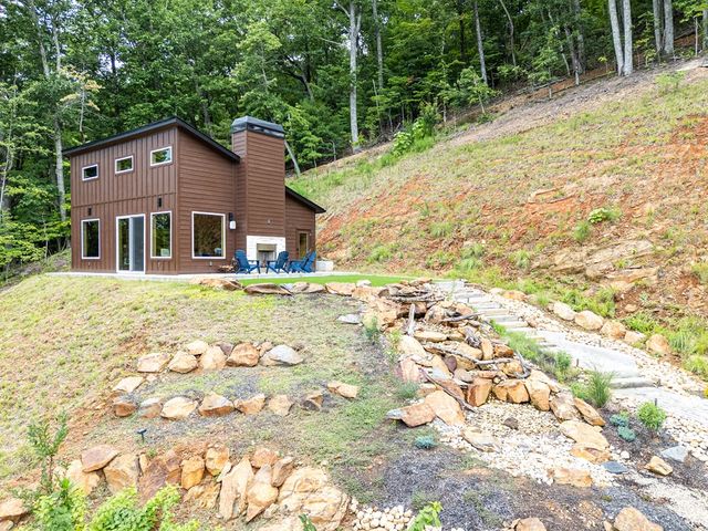 629 Peaks Drive, Hayesville, NC 28904