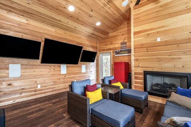 629 Peaks Drive, Hayesville, NC 28904