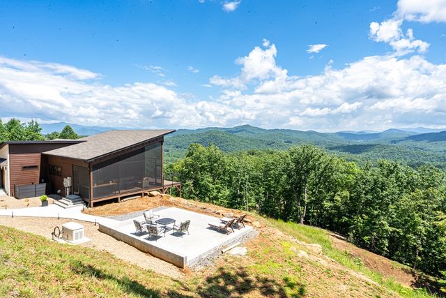 629 Peaks Drive, Hayesville, NC 28904