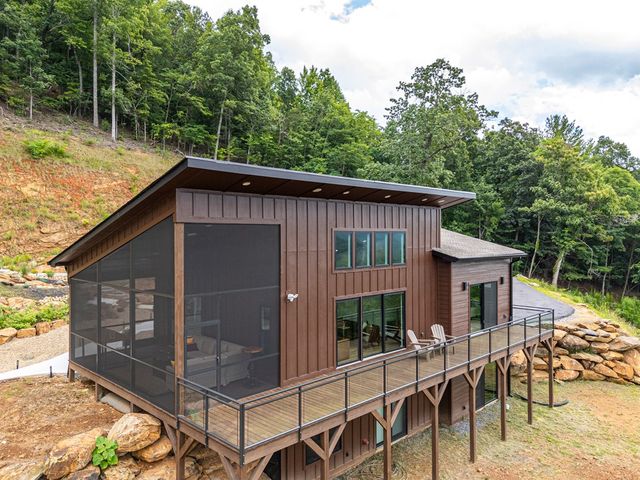 629 Peaks Drive, Hayesville, NC 28904