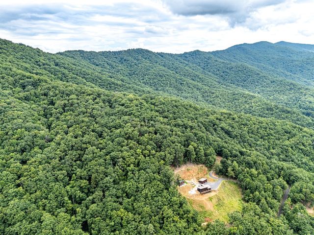 629 Peaks Drive, Hayesville, NC 28904