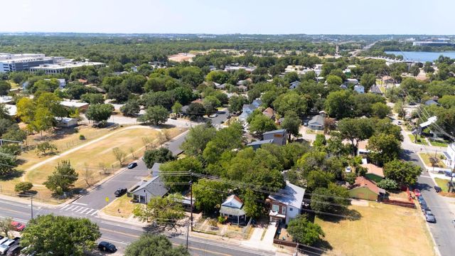 2907 E 5th ST, Austin, TX 78702