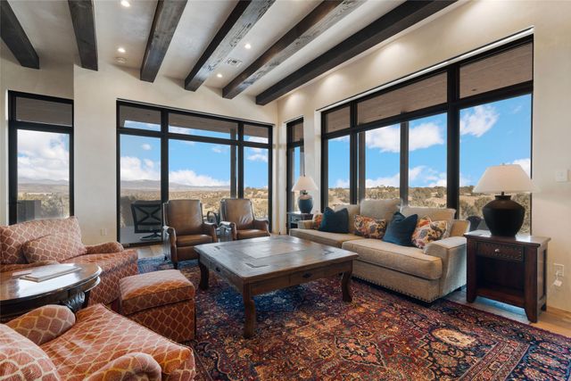 32 Via Del Caballo, Santa Fe, NM 87506