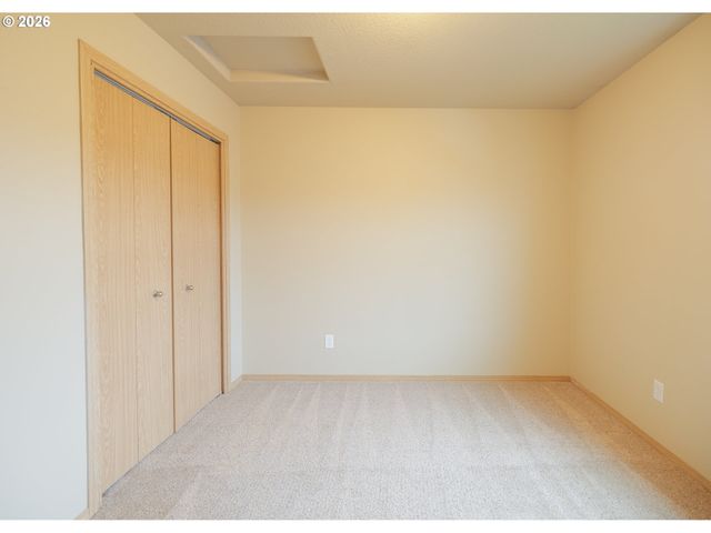 2037 Se HUCKLEBERRY Ave, Warrenton, OR 97146