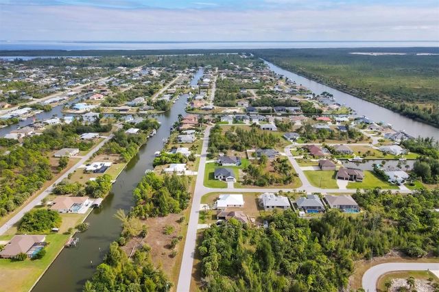 15117 LYNEBURG AVENUE, Port Charlotte, FL 33981