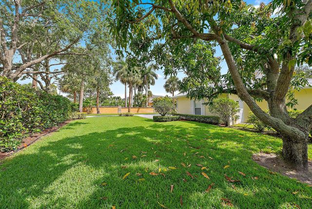 19043 SE Jupiter River Drive Cottage, Jupiter, FL 33458