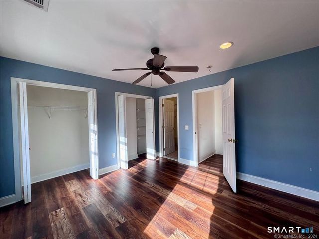 527 West Thames Street 10, Norwich, CT 06360