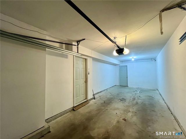 527 West Thames Street 10, Norwich, CT 06360