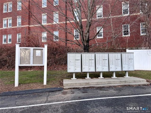 527 West Thames Street 10, Norwich, CT 06360