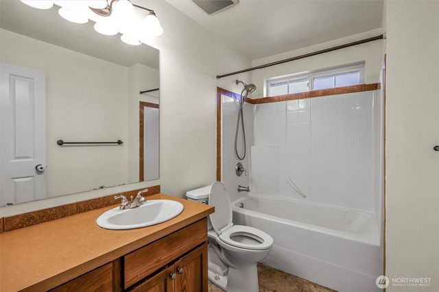 4712 204th Street Ct E, Spanaway, WA 98387