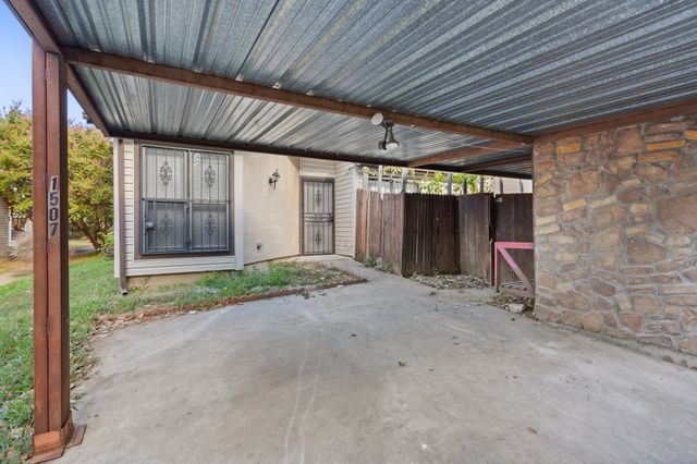 1507 Gailbrook Lane, Dallas, TX 75228