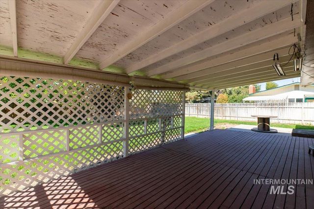 45 S Westwood St, Nampa, ID 83651