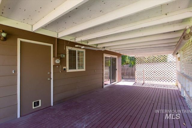 45 S Westwood St, Nampa, ID 83651