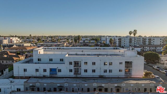 6334 Brynhurst Avenue, Los Angeles, CA 90043