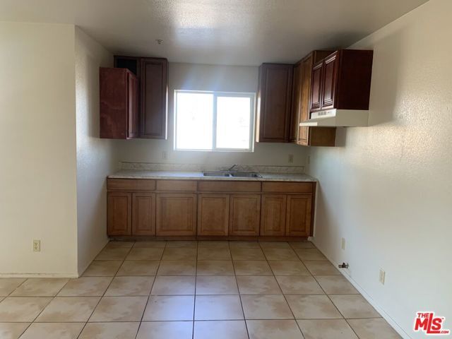 6334 Brynhurst Avenue, Los Angeles, CA 90043