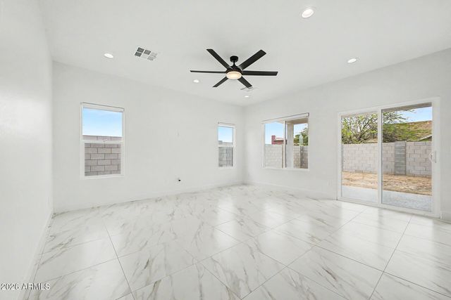 8569 W SWANSEA Drive, Arizona City, AZ 85123