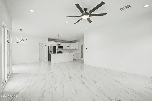 8569 W SWANSEA Drive, Arizona City, AZ 85123
