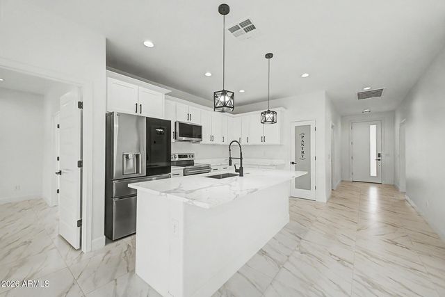 8569 W SWANSEA Drive, Arizona City, AZ 85123